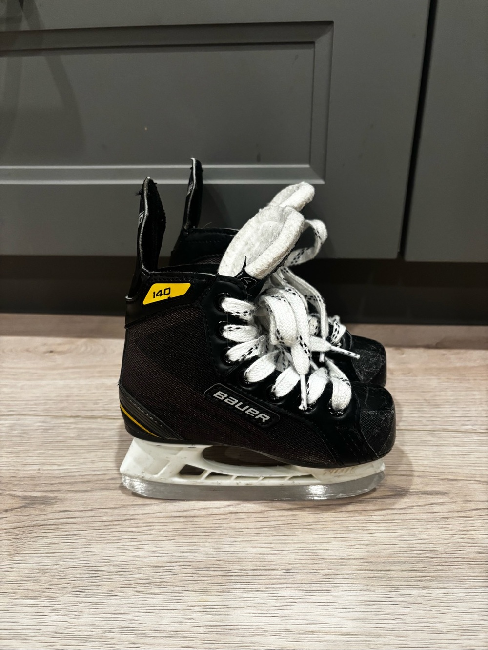 Bauer Kids' Black Ice Hockey Skates - Size Y9